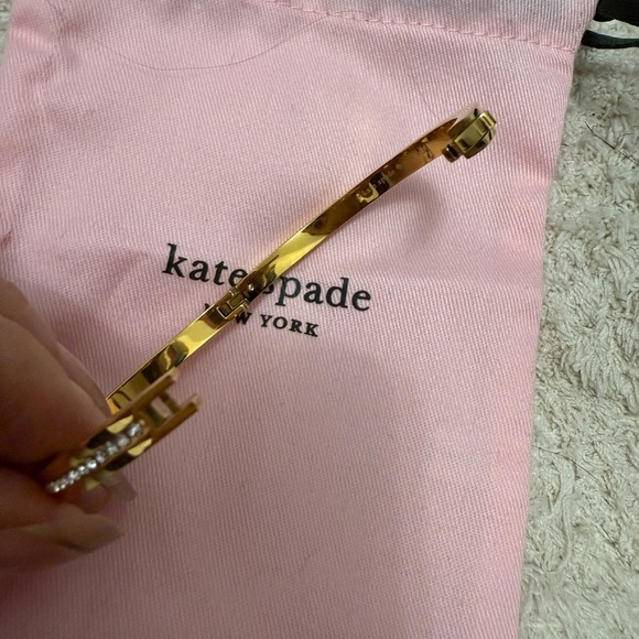 ✨Brand New Kate Spade Yellow Gold Bangle - Picture 6 of 10